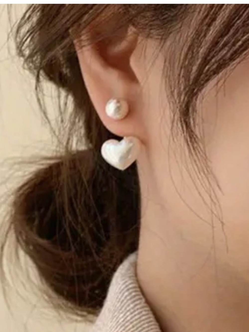 White Heart and Pearl NWT Double Stud Earrings - Minimal Women's Jewelry
